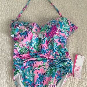 Women’s NWT Lilly Pulitzer Floral Pink and Blue Swimsuit size 8